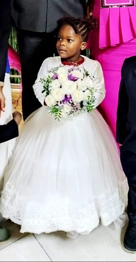 Dassi était tellement belle que la mariée lui a filé son bouquet